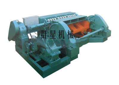 SKR1300型無(wú)卡旋切機(jī)(木軸機(jī))